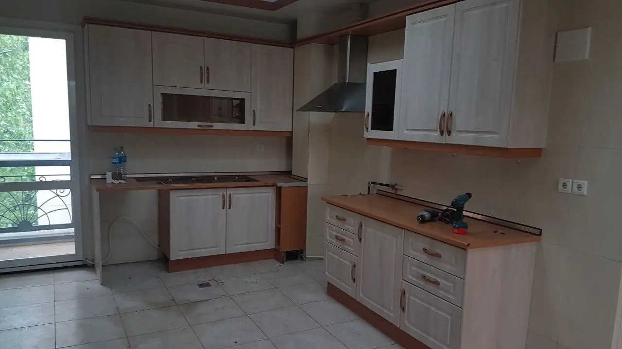 قیمت کابینت ممبران سفید صدفی